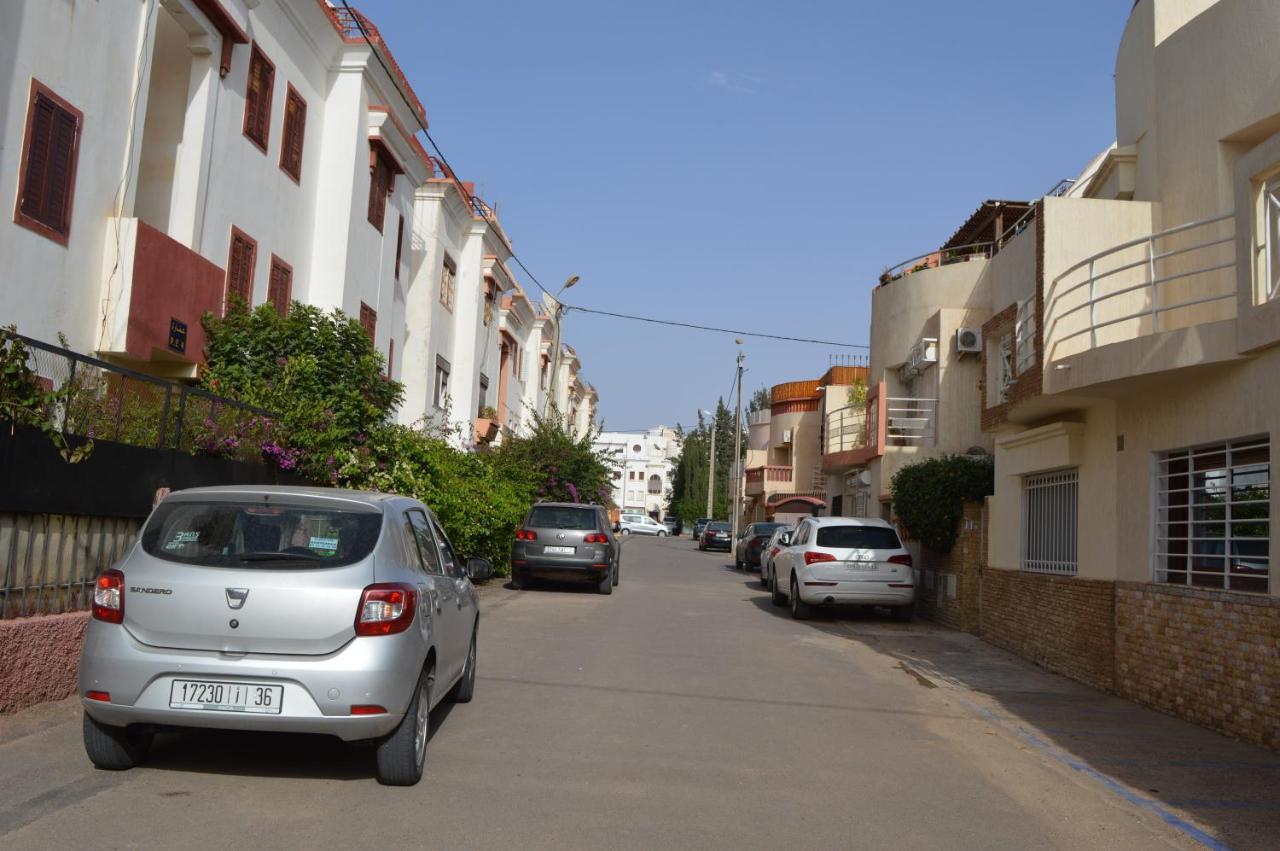 Appartement Ideal Riad Al Salam A 8 Minutes De La Plage Du Centre Ville,Wifi Et Parking Gratuits Agadir Exterior foto